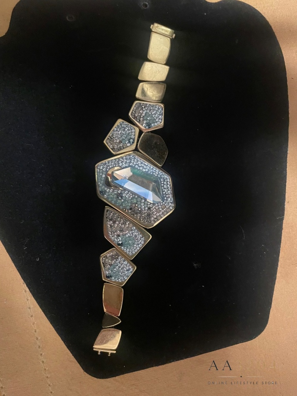 ✨ Swarovski "Rapture" Crystal Geometric Statement Bracelet ✨ - Picture 2 of 5